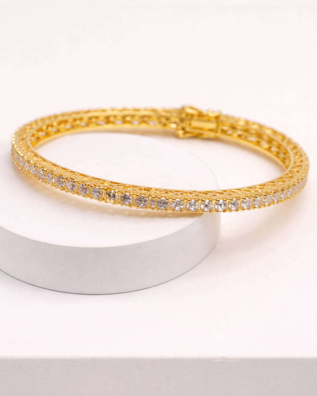 Pave Heart Openable Bangle (925 Silver)