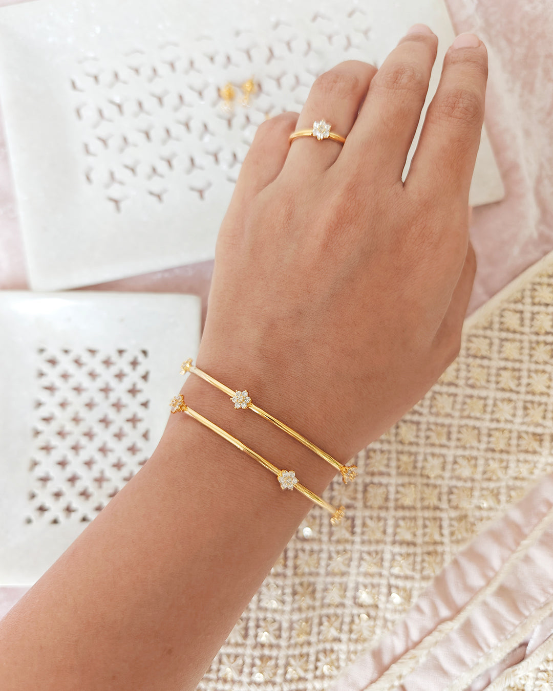 Dainty Flower Pave Bangle (925 Silver)