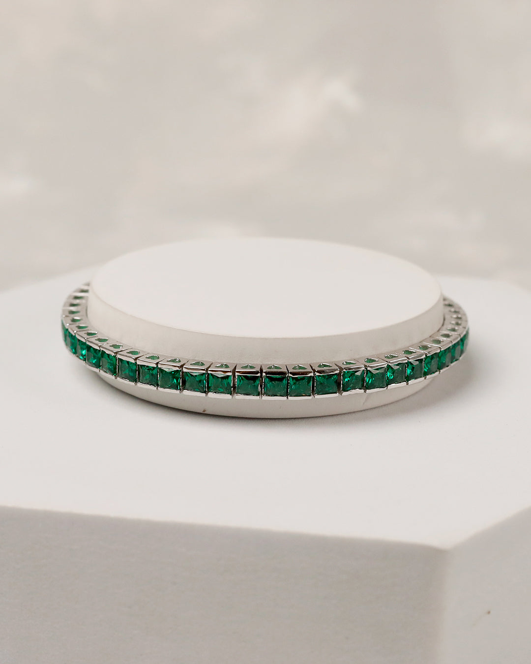 Emerald Heart Tennis Bracelet (925 Silver)