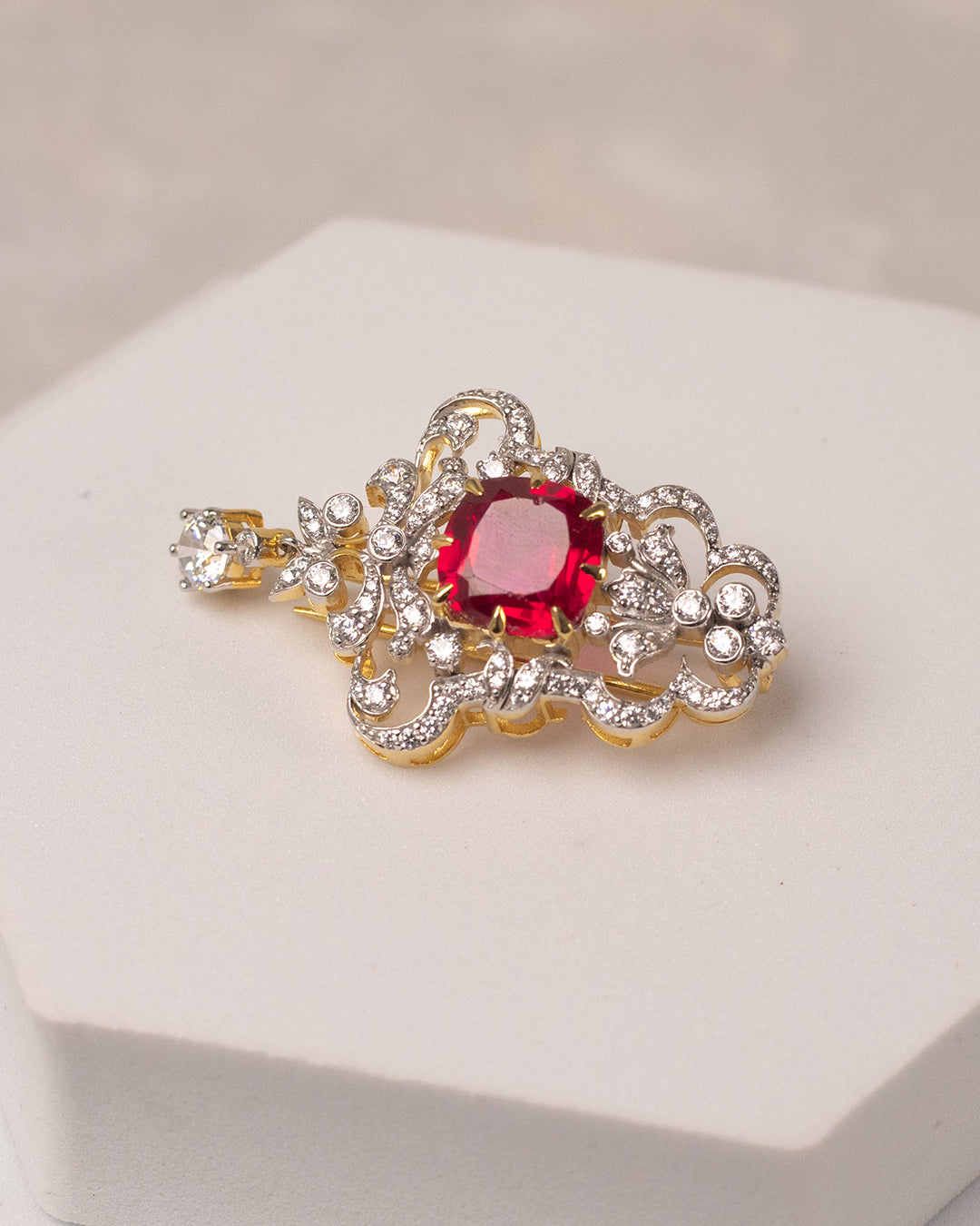 Victorian Filigree Brooch in 925 Silver | Cushion-Cut Ruby Centre Stone