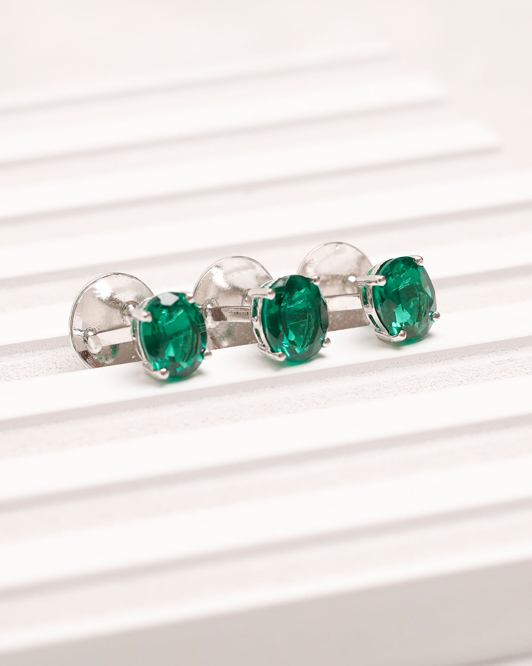 Emerald Oval Prong Kurta Buttons