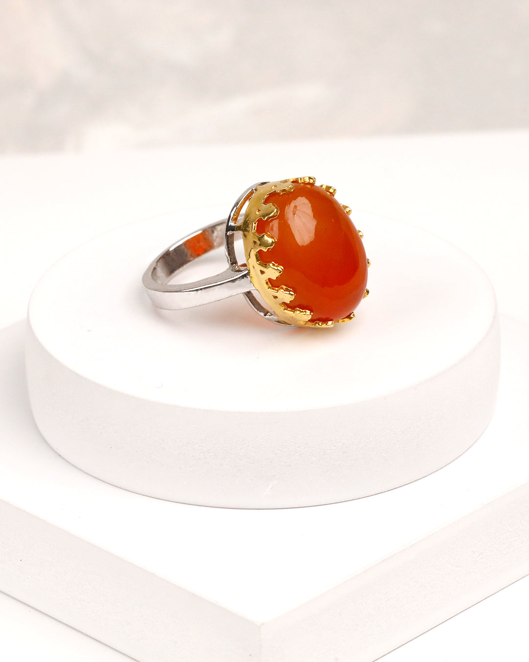 Carnelian Hakik Crown Cabochon Ring
