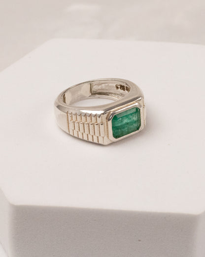 Emerald Luxury Signet Ring — Rolex-Inspired