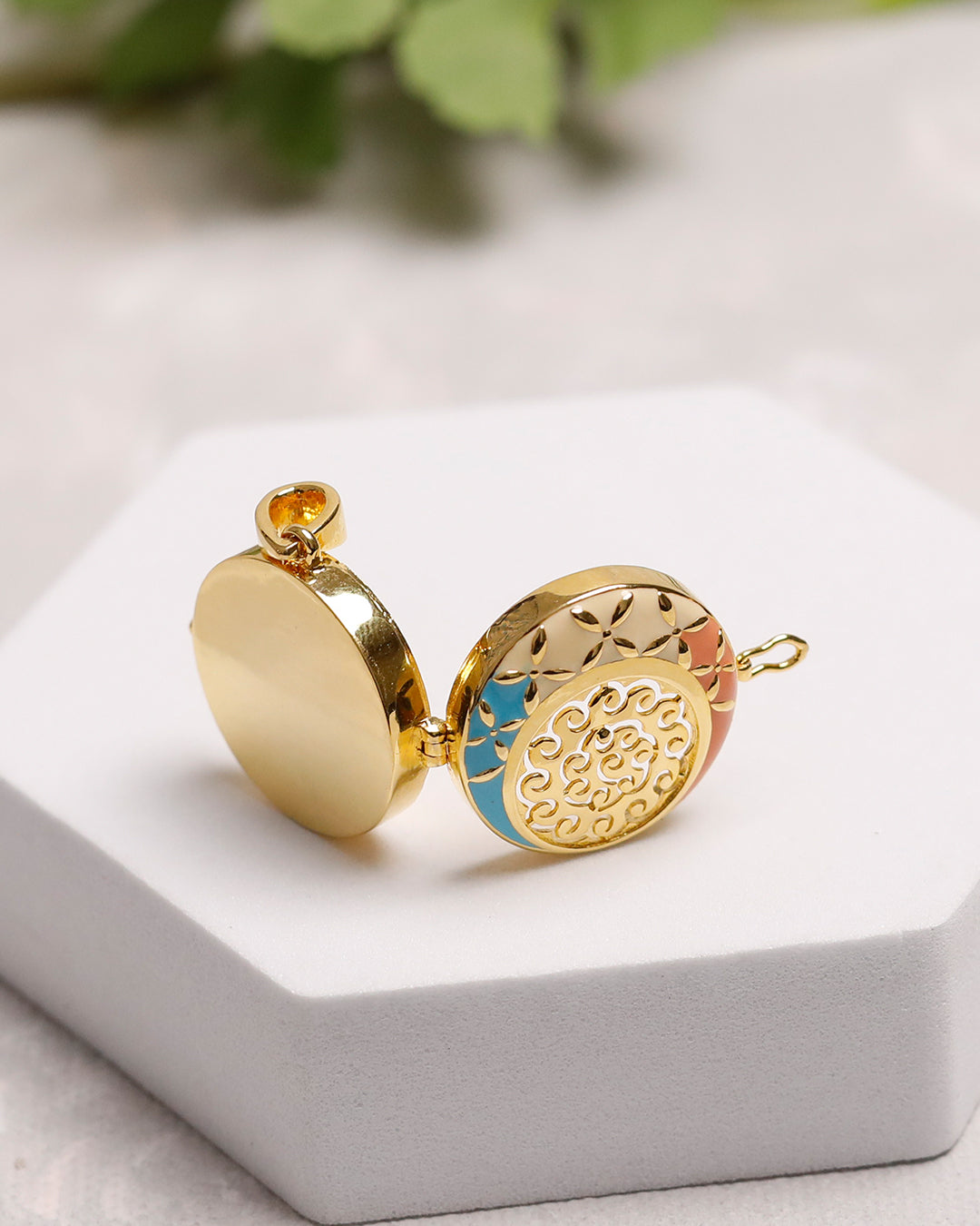 Sunrise Taweez - 9k Gold
