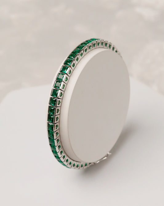 Emerald Heart Tennis Bracelet (925 Silver)
