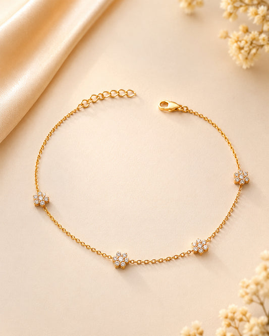 Dainty Flower Pavè Bracelet (925 Silver)
