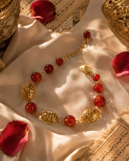 Aqeeq & Gold Jaali Oval Bead Bracelet (925 Silver)