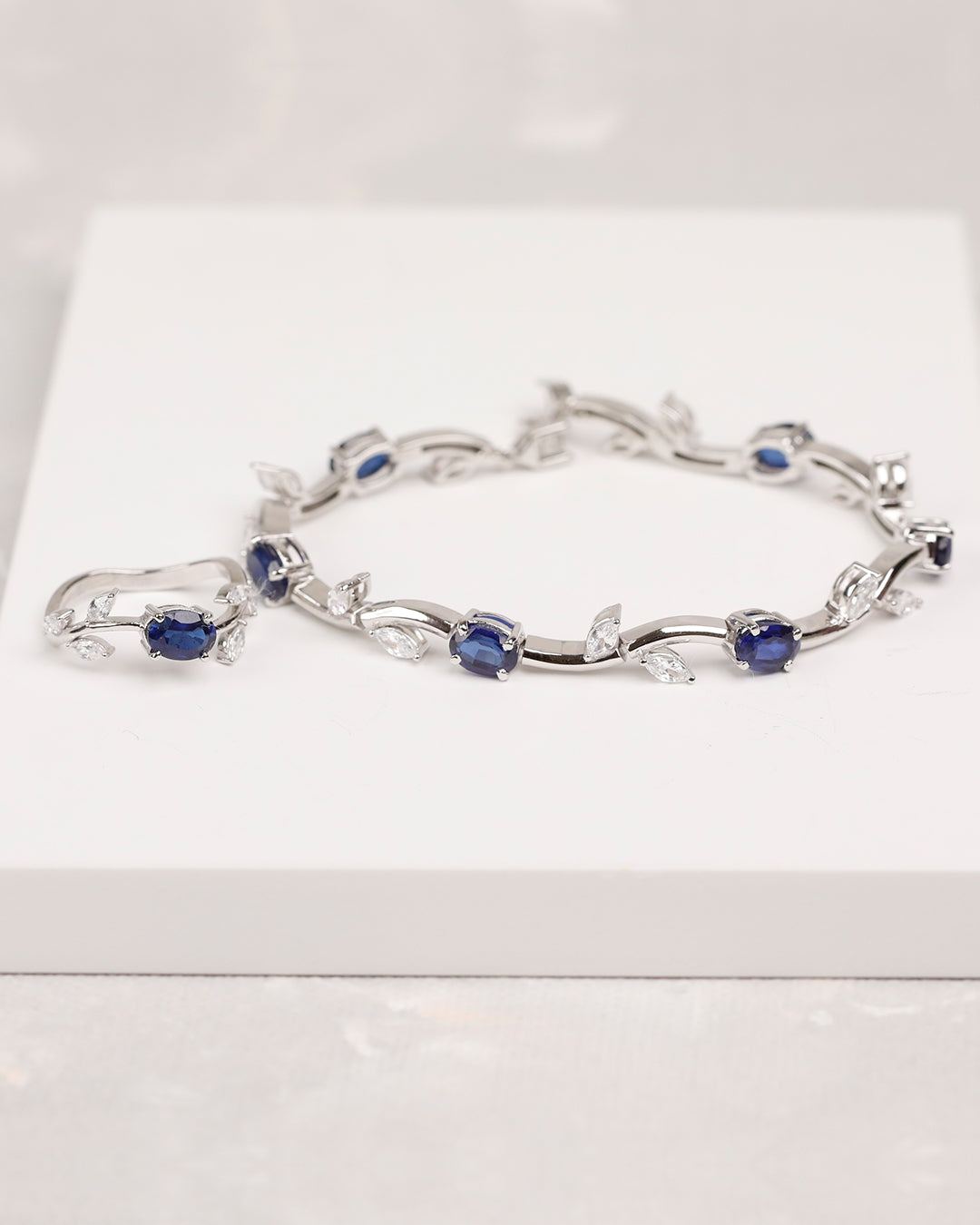 Neelam Tulip Style Bracelet with Ring (925 Silver)