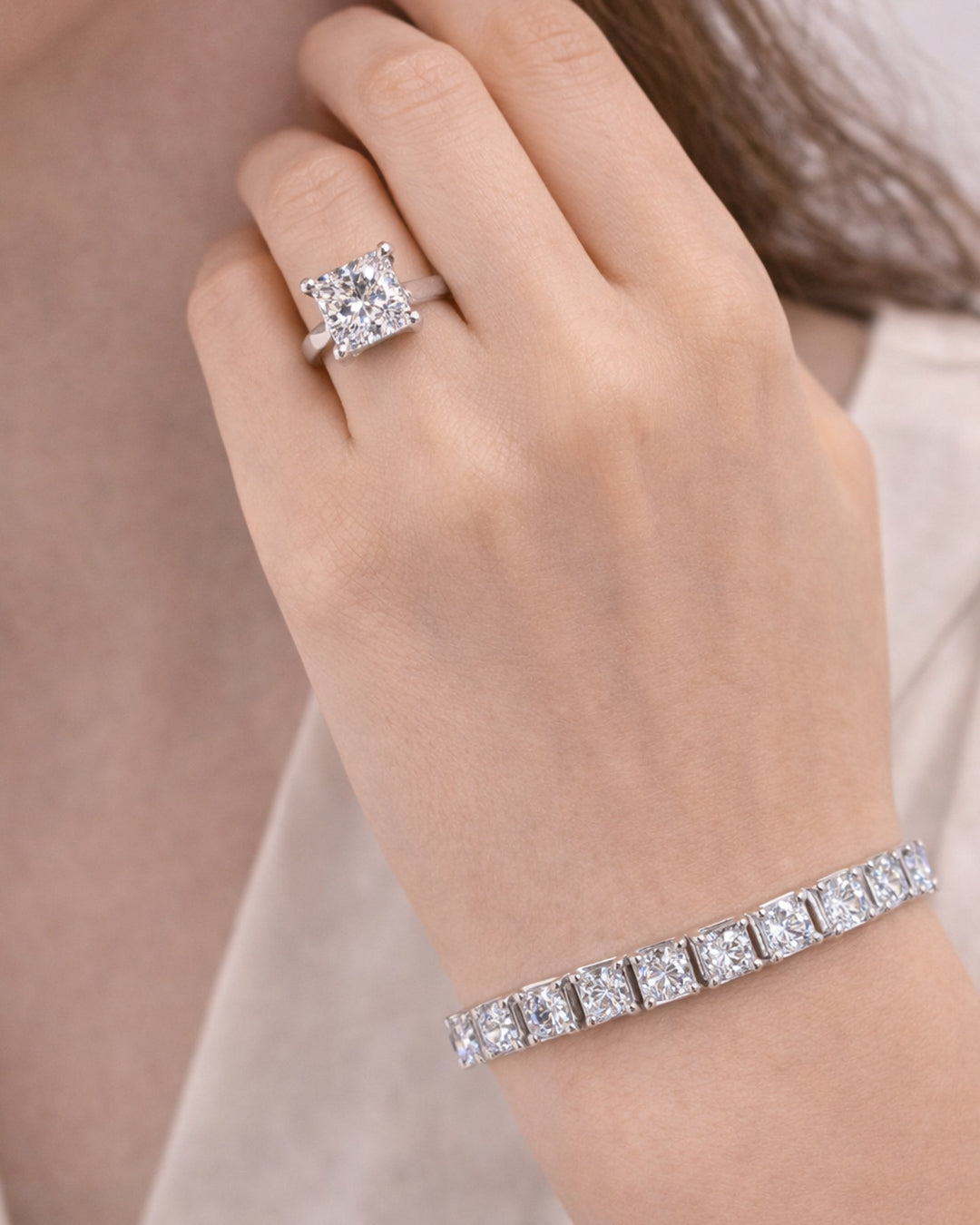 Princess Cut Sworoski Bracelet with Ring (925 Silver)