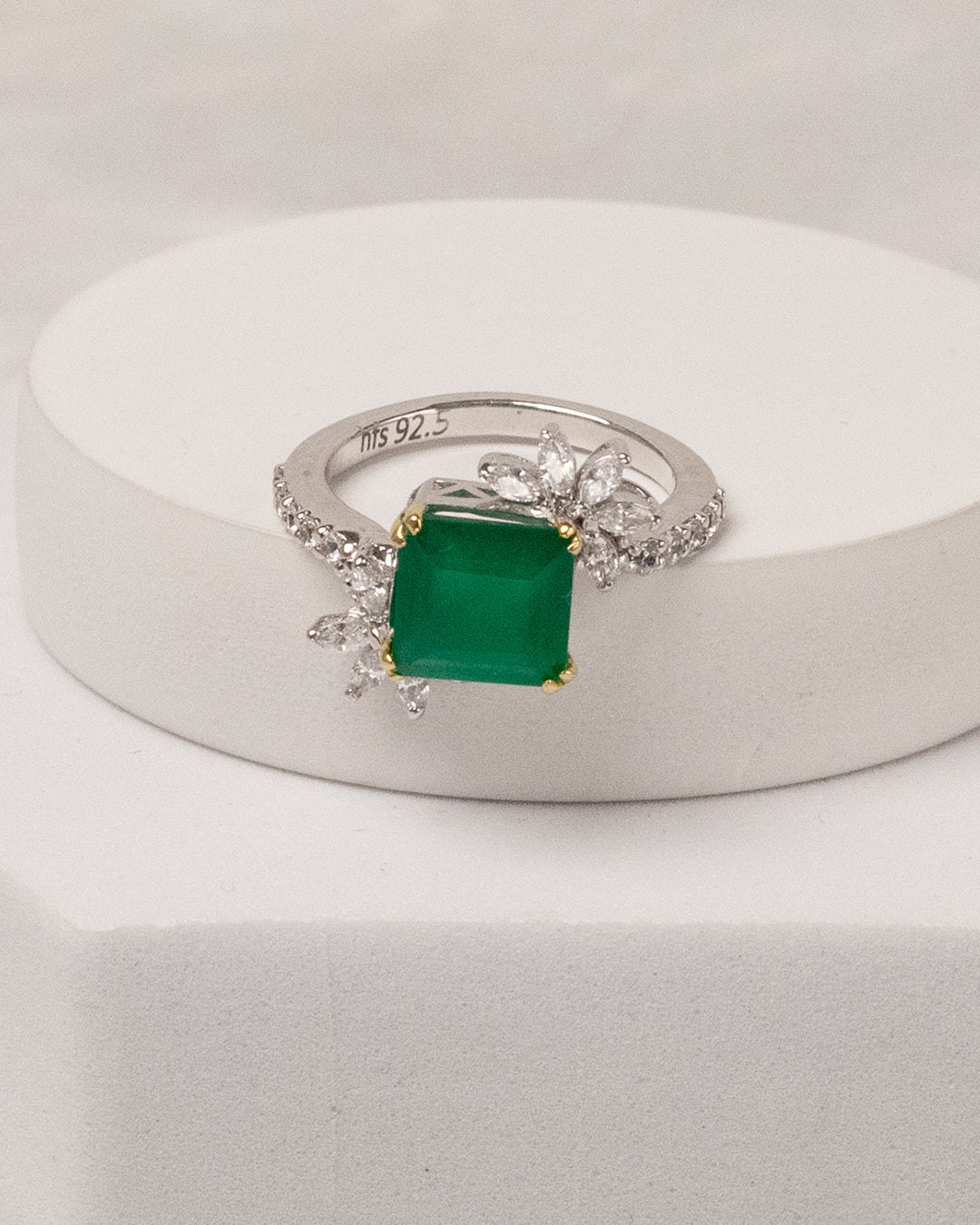 Emerald Square Bud Ring (925 Silver)