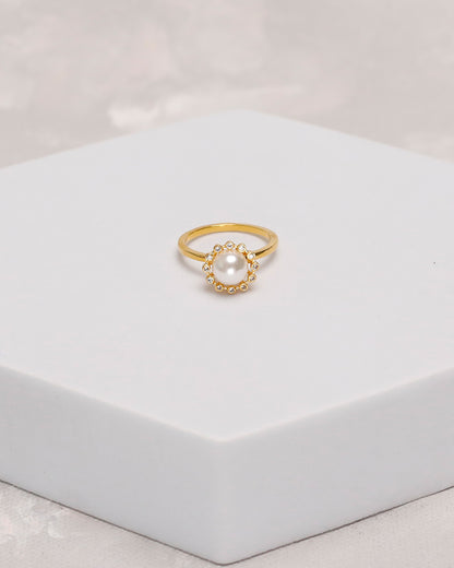 Aura Pearl Halo Ring (925 Silver)