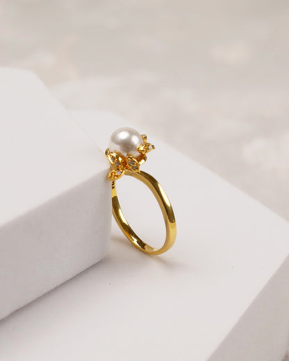 Flora Pearl Bloom Ring (925 Silver)