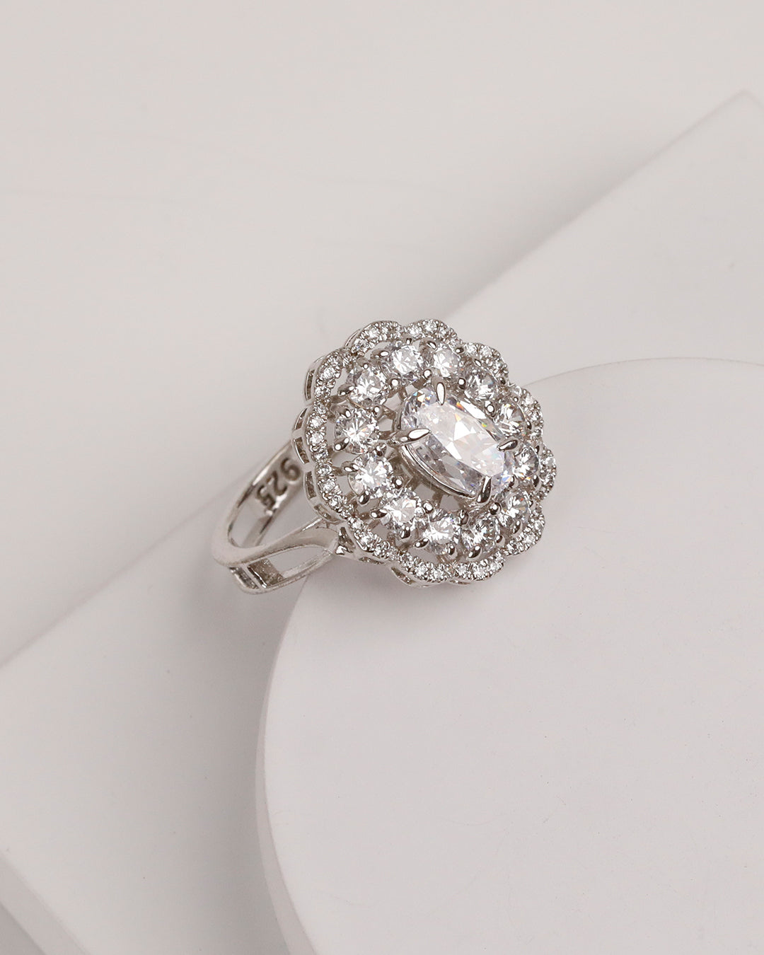 Scallop Silver Sparkle Ring (925 Silver)