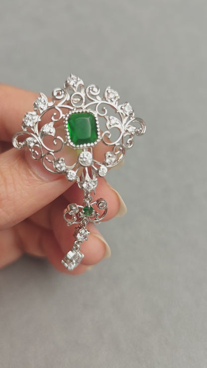 Edwardian Scroll Brooch in 925 Silver | Emerald-Cut Green Stone Centre